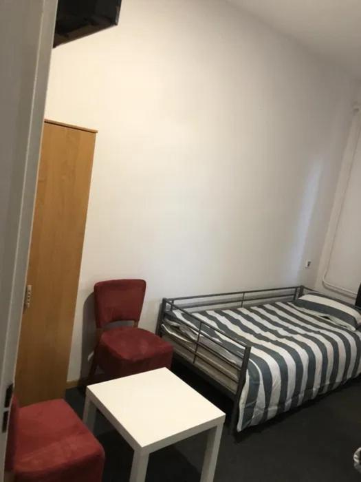 Hostel Leszno Ul.Uslugowa ภายนอก รูปภาพ